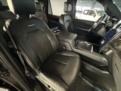 Used 2023 Ford Expedition Max Platinum image 42