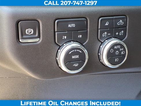 Used 2025 GMC Sierra 1500 SLT AWD/4WD image 16