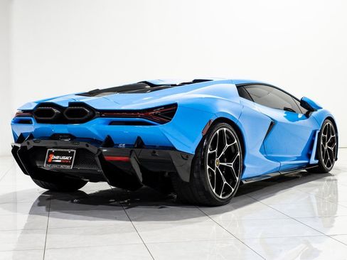 Used 2024 Lamborghini Revuelto image 7