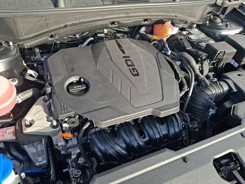 Used 2025 Kia Sportage EX FWD image 28