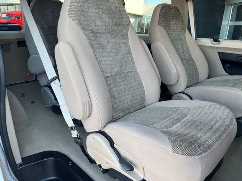 Used 2009 Ford E-350 and Econoline 350 XL image 43