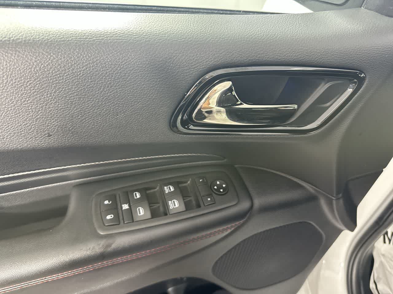 Used 2025 Dodge Durango GT AWD/4WD image 19