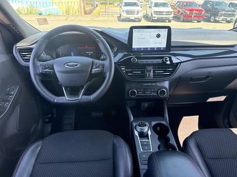 Used 2025 Ford Escape ST-Line Select AWD/4WD image 14