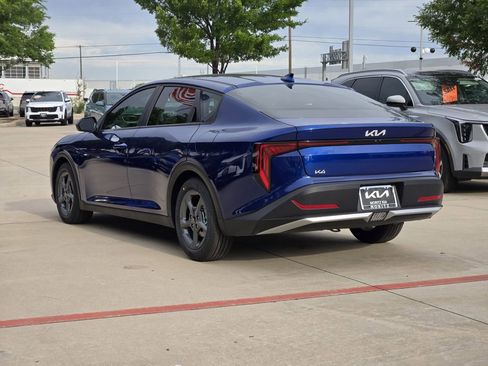 New 2026 Kia K4 FWD image 3