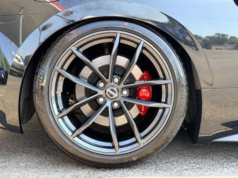 Used 2024 Nissan Z Performance w/ Floor Mat Package RWD image 13