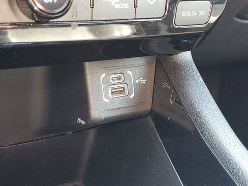 Used 2025 Jeep Compass Limited AWD/4WD image 33