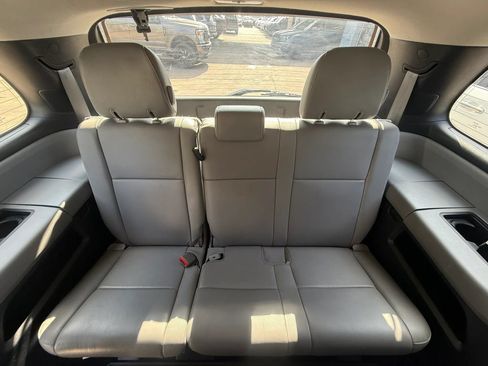 Used 2013 Toyota Sequoia SR5 w/ Premium Pkg RWD image 20