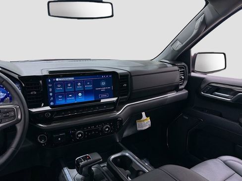 Used 2025 Chevrolet Silverado 1500 LTZ image 24