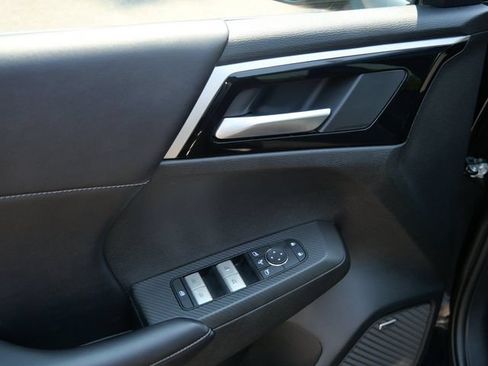 Used 2025 Mitsubishi Outlander SE AWD/4WD image 15