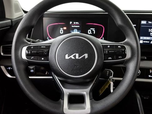 Certified 2024 Kia Sportage LX FWD image 12