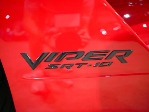 Used 2004 Dodge Viper SRT-10 image 34