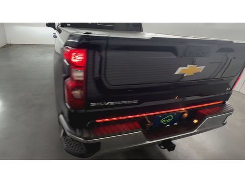 Used 2023 Chevrolet Silverado 1500 LT w/ Texas Edition Plus RWD image 7