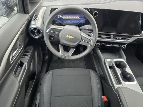 New 2026 Chevrolet Equinox EV LT image 14