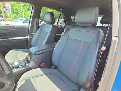 Used 2022 Chevrolet Equinox RS w/ LPO, Floor Liner Package AWD/4WD image 12