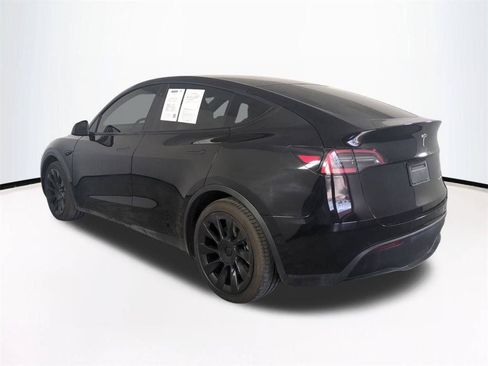 Used 2021 Tesla Model Y Long Range AWD/4WD image 7