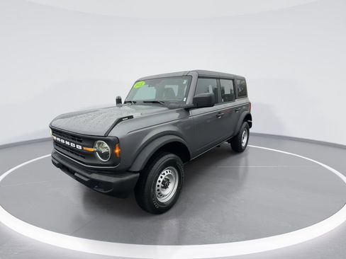 New 2025 Ford Bronco 4-Door image 4