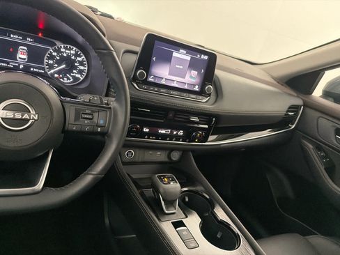 Certified 2023 Nissan Rogue SL FWD image 18