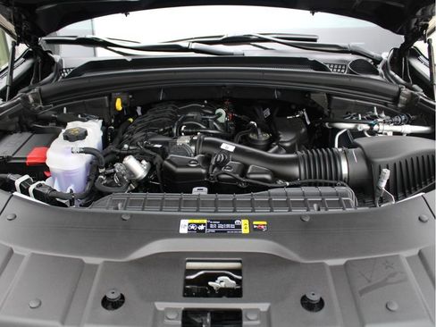 New 2025 Jeep Grand Cherokee Laredo X w/ Luxury Tech Group I image 39