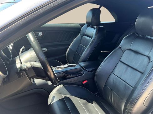 Used 2022 Ford Mustang Premium image 16