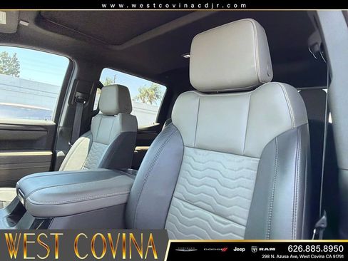 Used 2023 Chevrolet Silverado 1500 ZR2 w/ Technology Package AWD/4WD image 23