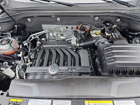 Used 2022 Volkswagen Atlas SE w/ Panoramic Sunroof Package image 34