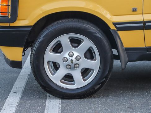 Used 2002 Land Rover Range Rover HSE image 9