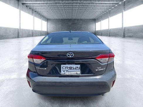 Used 2023 Toyota Corolla LE FWD image 5