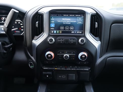 Used 2021 GMC Sierra 1500 Elevation w/ X31 Off-Road Package AWD/4WD image 21