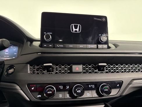 Used 2025 Honda Accord SE image 27