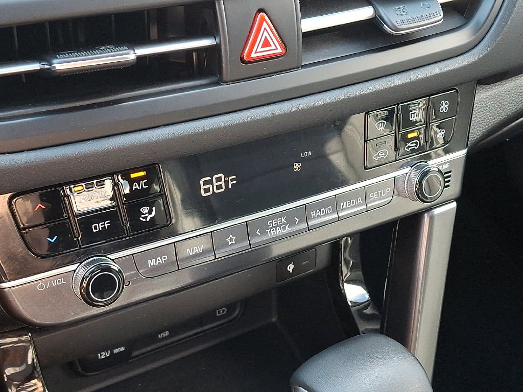 Used 2024 Kia Seltos EX AWD/4WD image 16