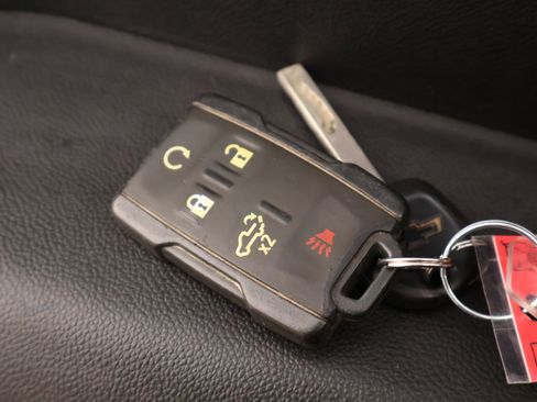 Used 2021 Chevrolet Silverado 1500 Custom image 18