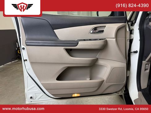 Used 2016 Honda Odyssey EX image 37