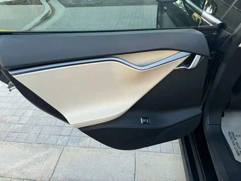 Used 2018 Tesla Model S 75D image 25