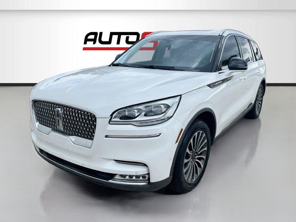 Used 2020 Lincoln Aviator Reserve w/ Equipment Group 201A AWD/4WD image 3