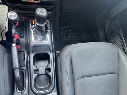 Used 2021 Jeep Wrangler Unlimited Sport image 36