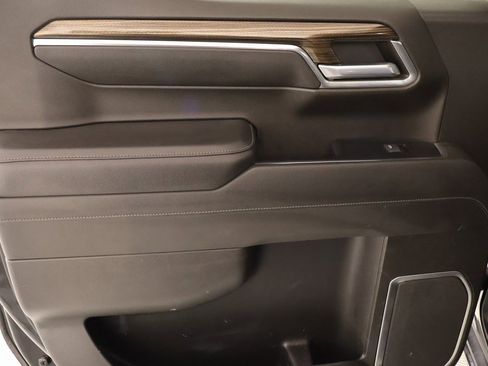 Used 2022 Chevrolet Silverado 1500 LT image 16