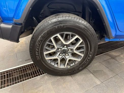 Certified 2025 Jeep Wrangler Sahara image 50