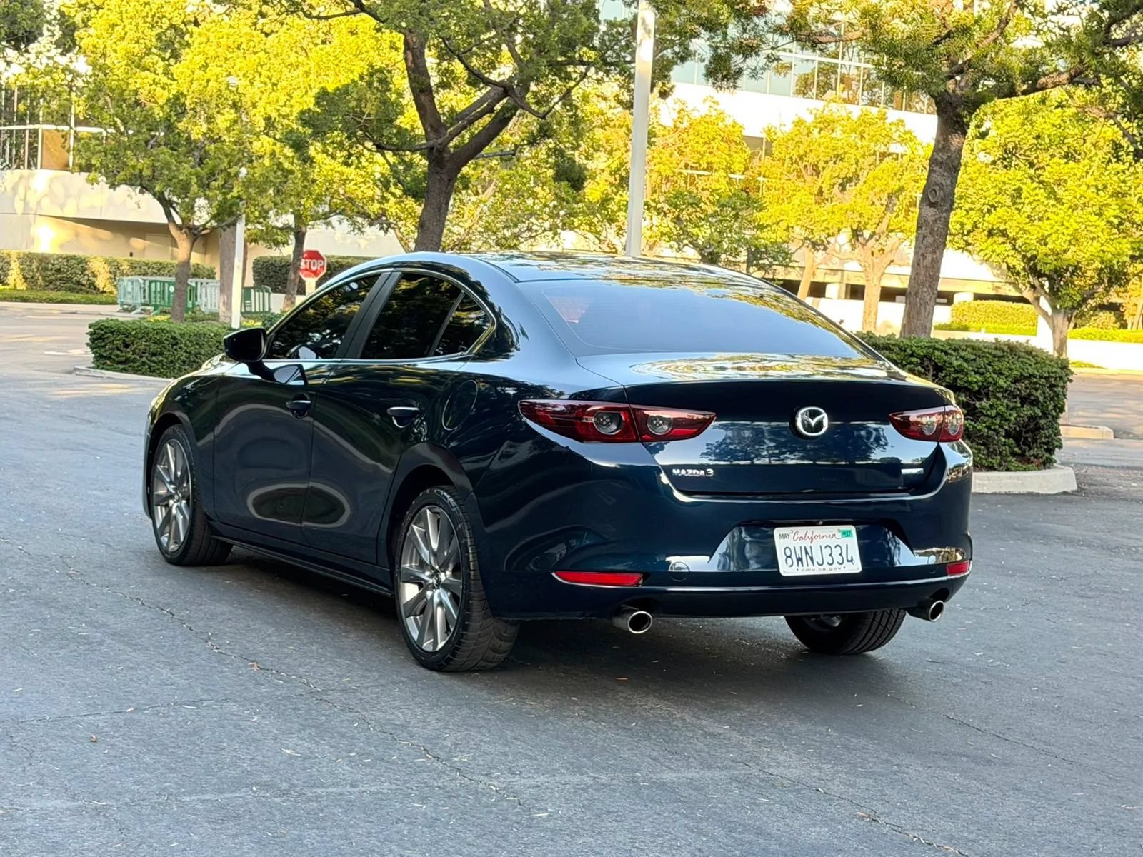 Used 2021 MAZDA MAZDA3 s FWD image 6