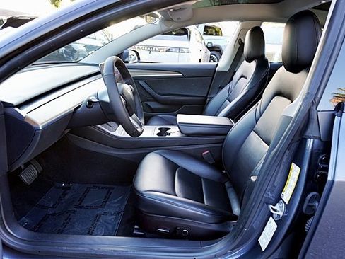 Used 2022 Tesla Model 3 Long Range image 14