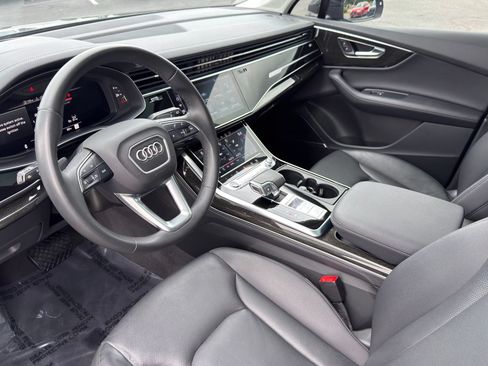Used 2023 Audi Q7 3.0T Prestige w/ Prestige Package AWD/4WD image 7