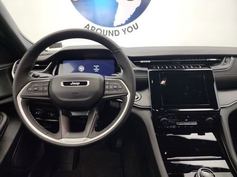 New 2025 Jeep Grand Cherokee L Laredo w/ Luxury Tech Group I image 20