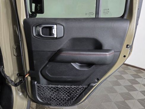 Used 2020 Jeep Gladiator Rubicon w/ Dual Top Group image 31