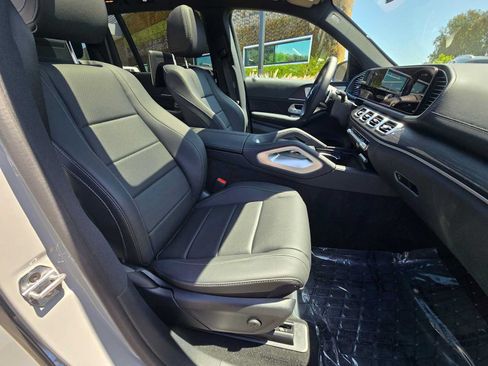 Used 2026 Mercedes-Benz GLS 450 4MATIC image 10
