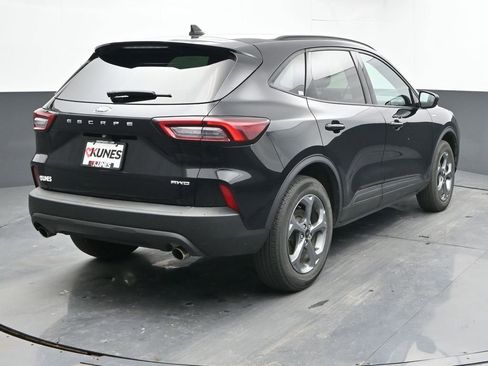 Used 2025 Ford Escape ST-Line image 10