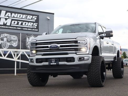 Used 2025 Ford F350 Platinum w/ Platinum Plus Package AWD/4WD image 1