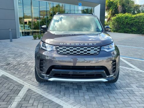 Used 2025 Land Rover Discovery Metropolitan Edition AWD/4WD image 8