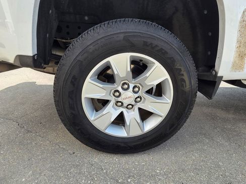 Used 2016 GMC Canyon SLE w/ SLE Convenience Package image 21