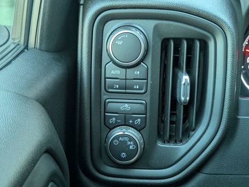 Used 2022 Chevrolet Silverado 1500 Custom Trail Boss w/ Safety Confidence Package AWD/4WD image 22