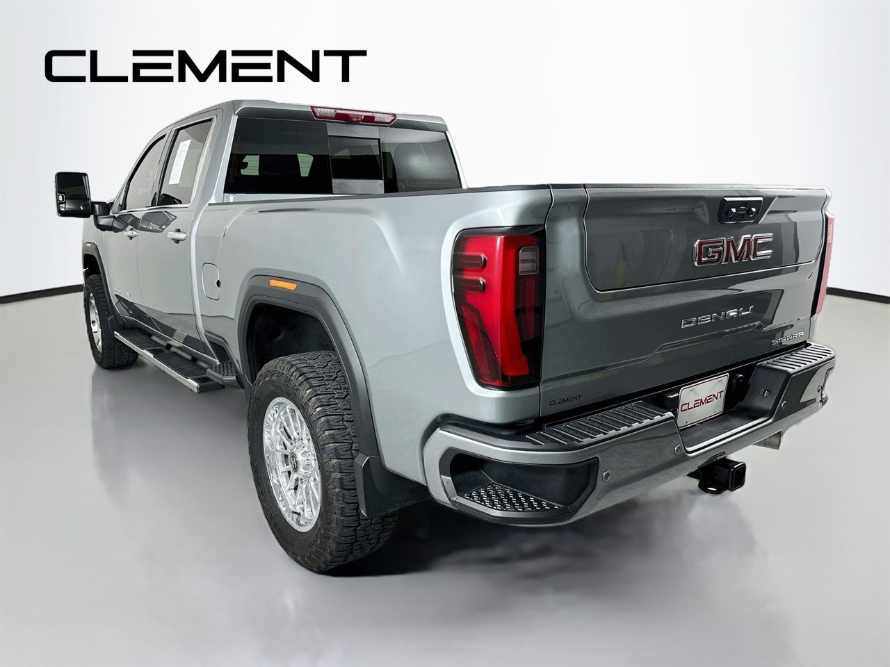 Used 2024 GMC Sierra 3500 Denali w/ Denali Reserve Package AWD/4WD image 10