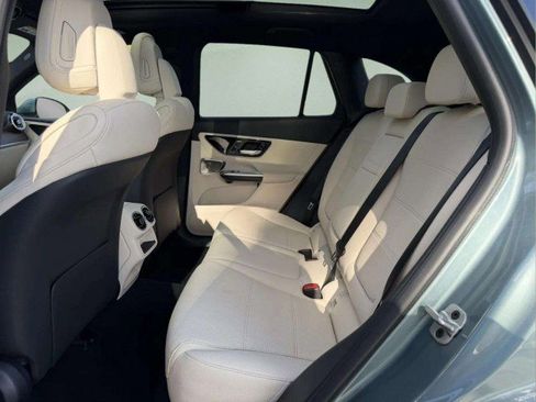 Certified 2026 Mercedes-Benz GLC 300 4MATIC image 23